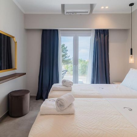 Melena Premium Suites Roda  Exterior foto