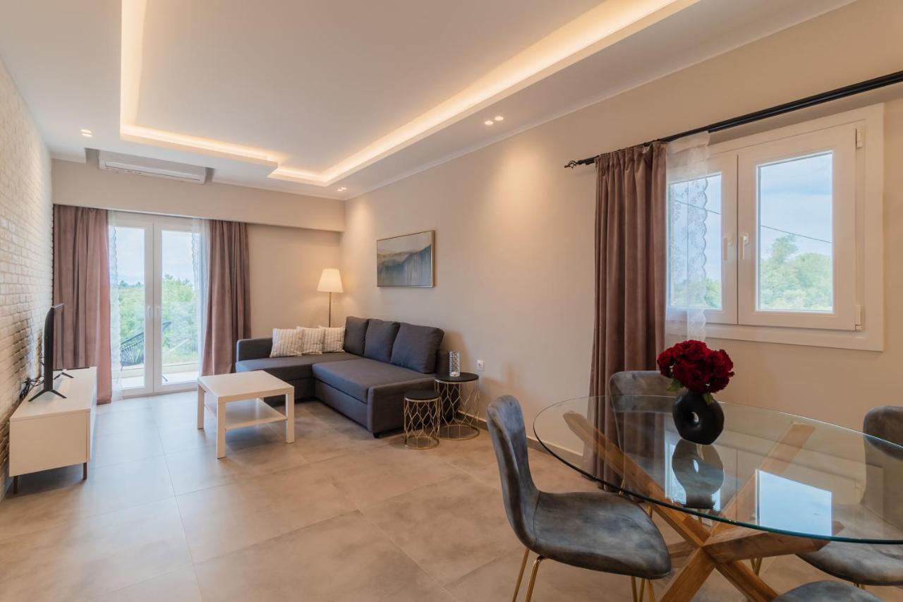 Melena Premium Suites Roda  Exterior foto